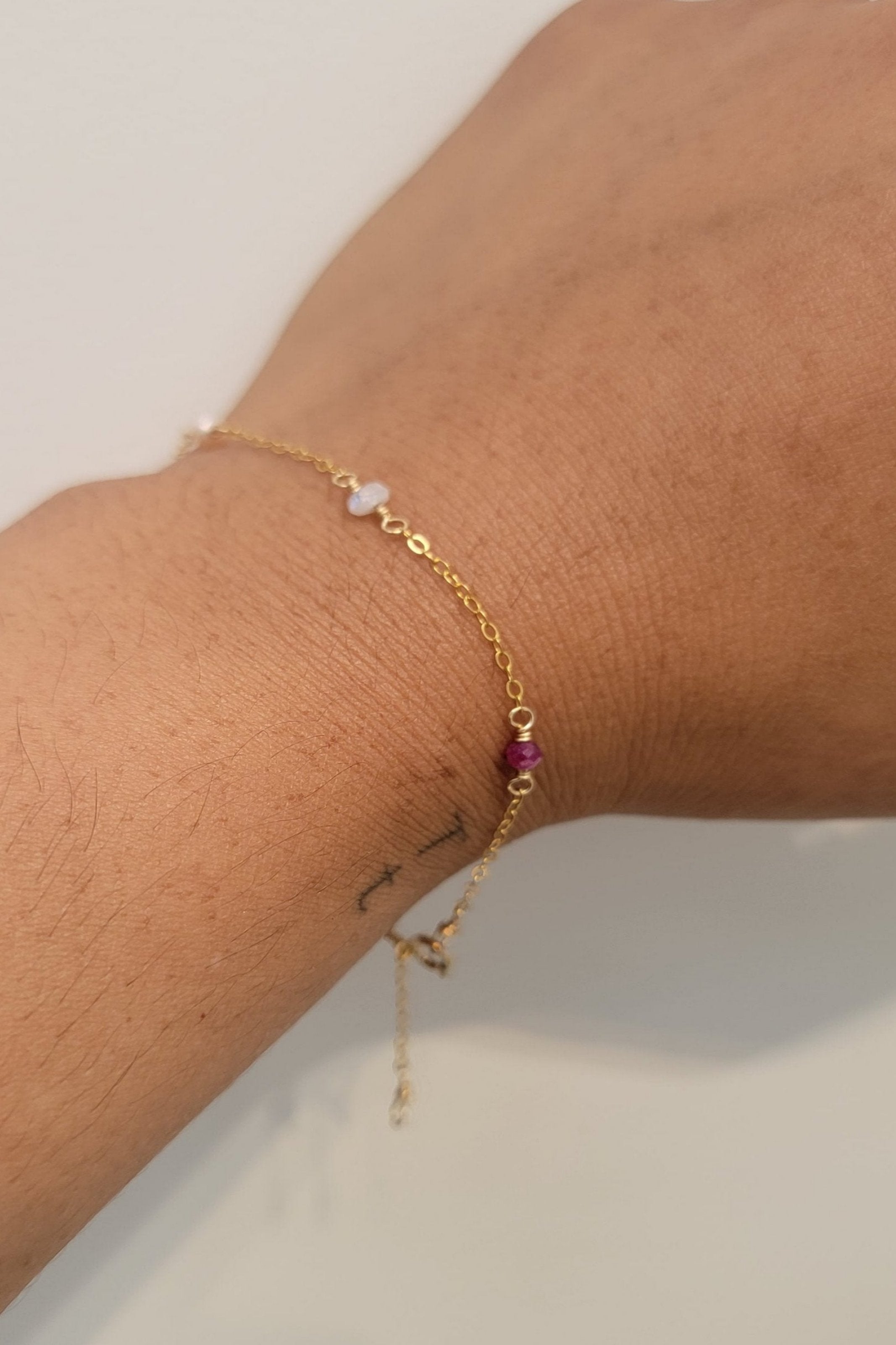 Dainty Mixed Gemstones Bracelet