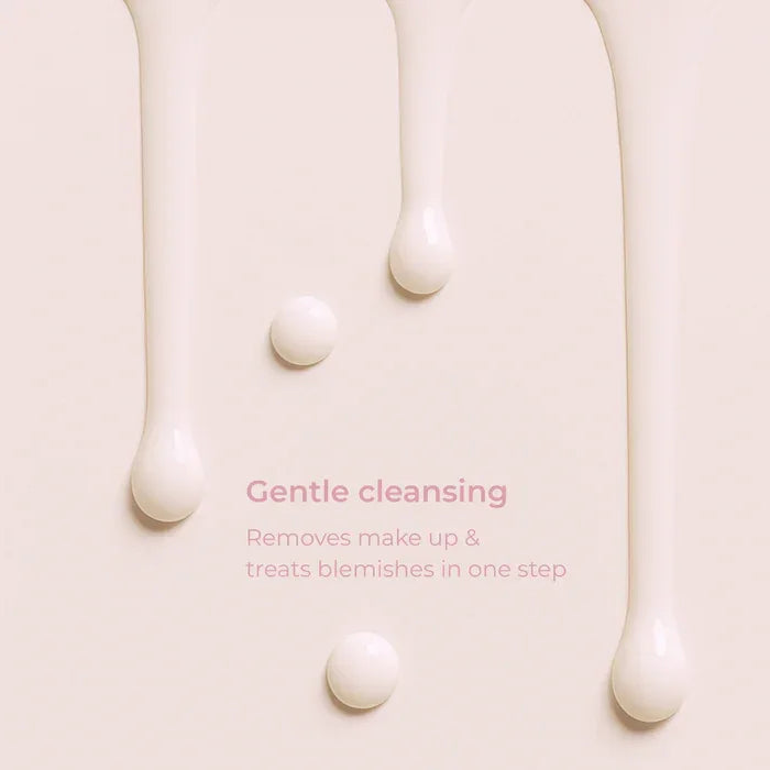Nude Kiwi Cleansing Milk texture drops – gentle cleansing that removes makeup and treats blemishes in one step