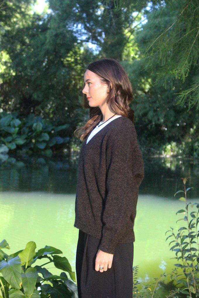 Cavern V Neck Jumper - Charcoal - Reca