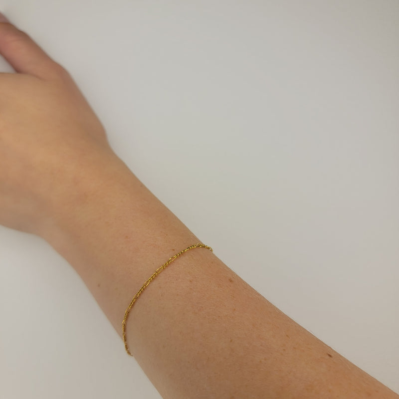 Large Gold Plain Chain Bracelet