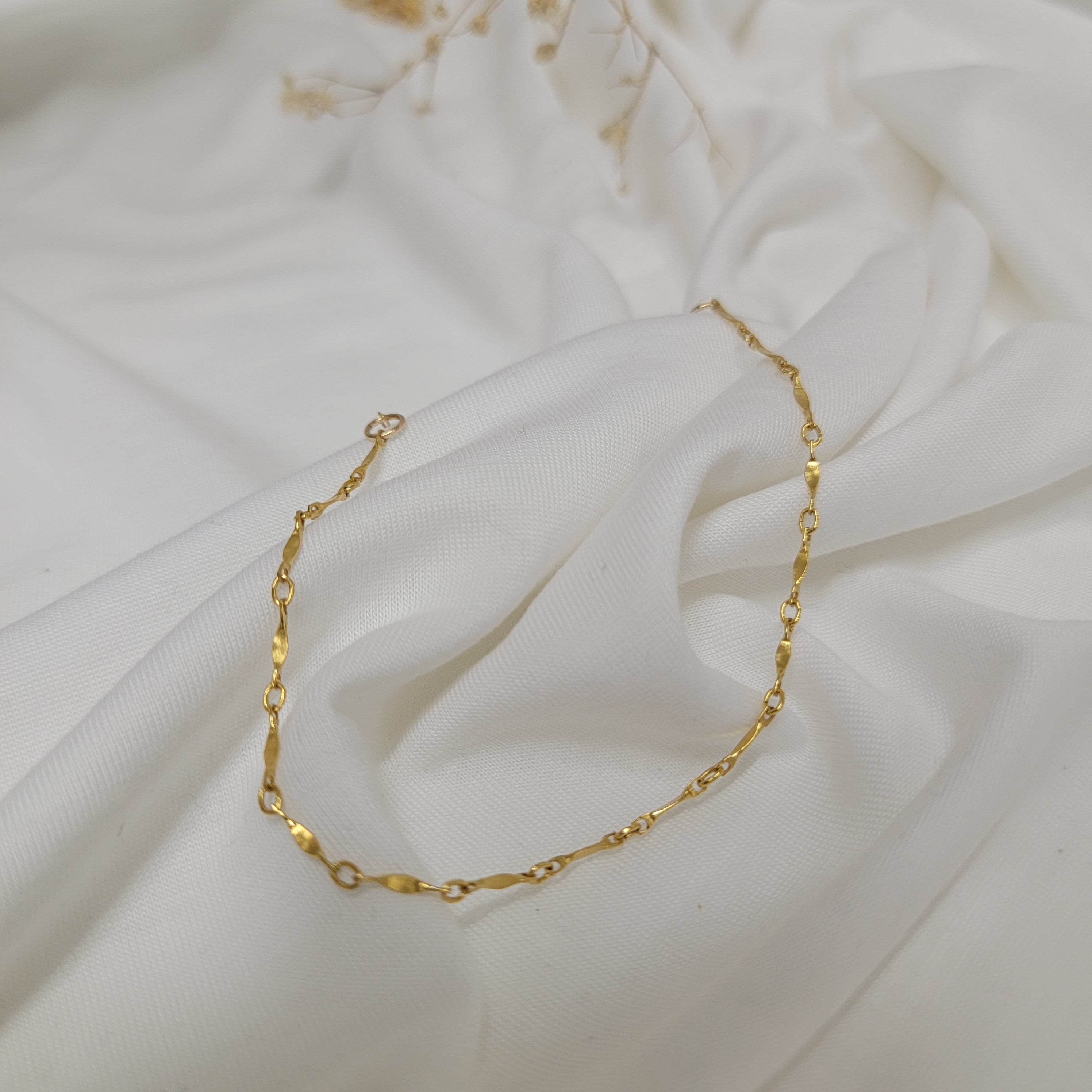 Gold Plain Chain Bracelet