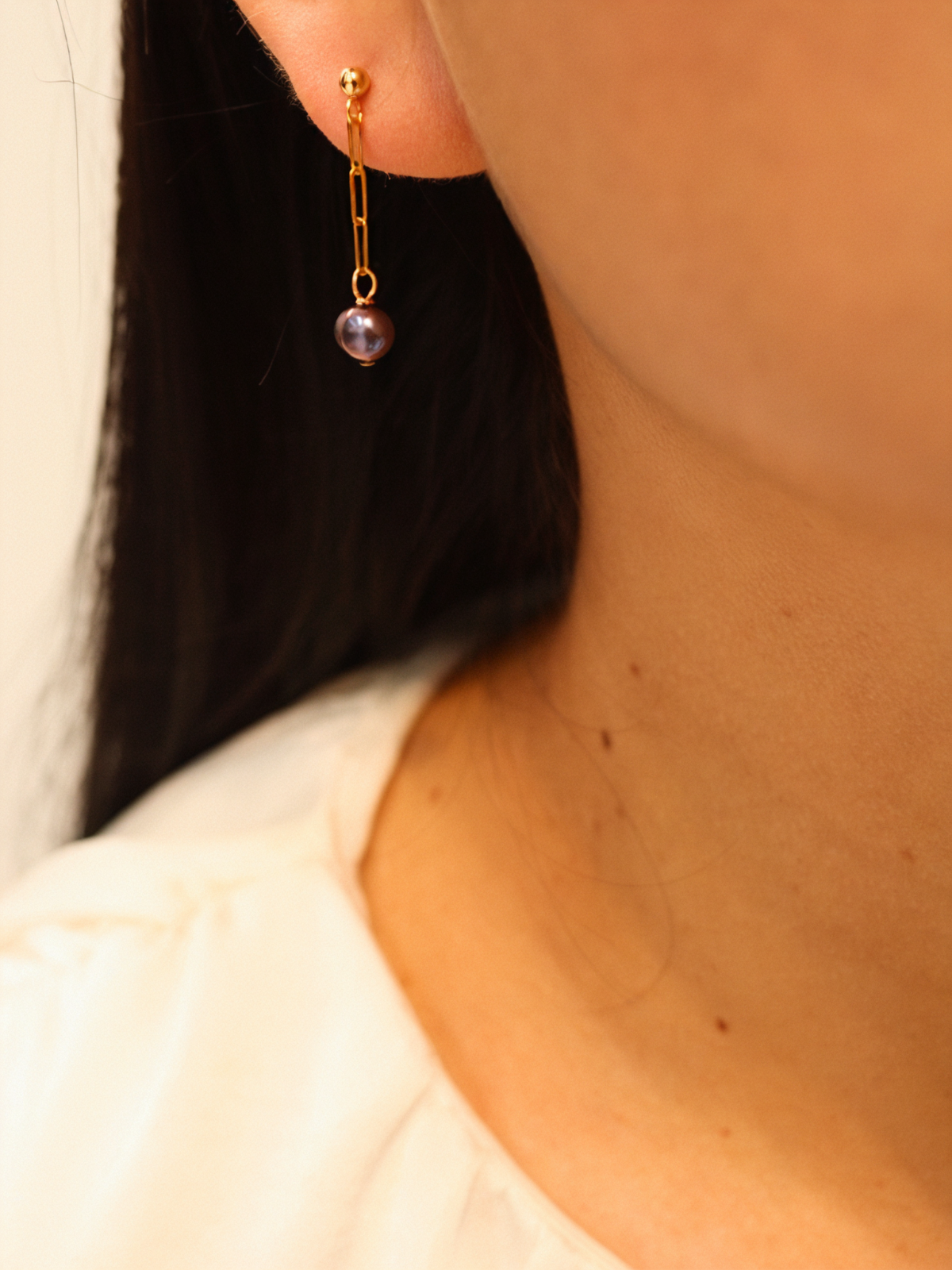 Midnight Pearl Earrings