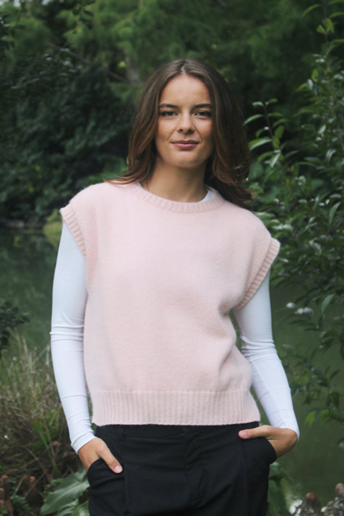 Alpaca Crew Neck Vest - Blush