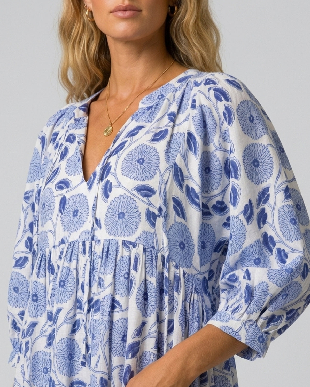 Indigo Fleur Cotton Midi Dress – fabric and sleeve detail