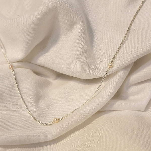 Dainty Mini Pearl Necklace